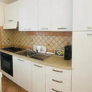  Appartement EXCLUSIVE USE- USO ESCLUSIVO - La Maison de Gioel - ENTIRE HOUSE - INTERA CASA - WITH KITCHENETTE - CON CUCININO - WITH WASHING MACHINE - CON LAVATRICE - FREE PUBLIC PARKING IN FRONT OF THE HOUSE - PARCHEGGIO PUBBLICO GRATUITO DIFRONTE ALLA CASA